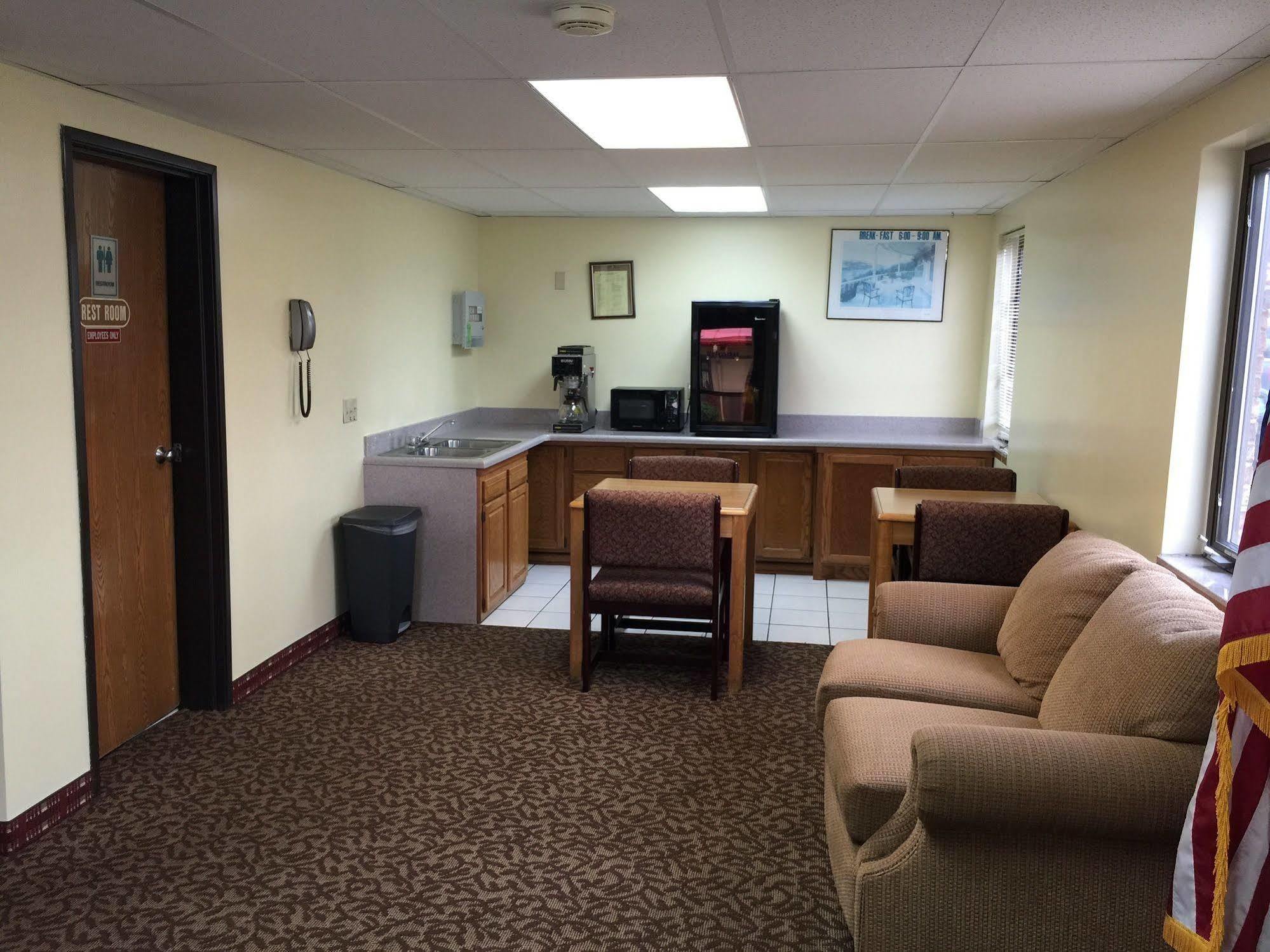 Executive Inn And Suites Dyersburg Buitenkant foto