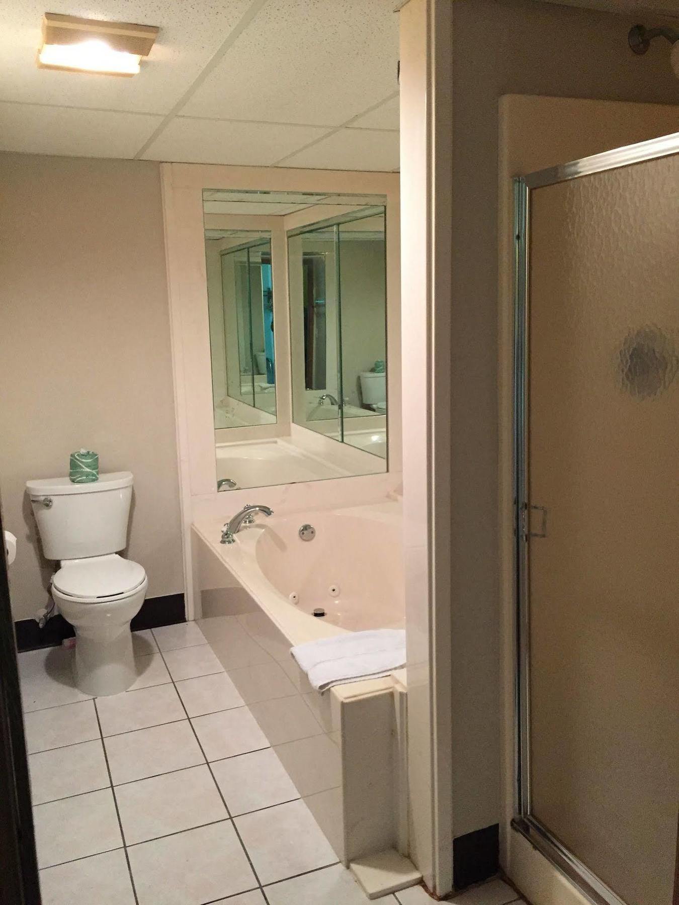 Executive Inn And Suites Dyersburg Buitenkant foto